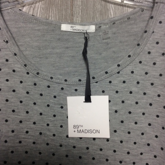 NWT Gray and Black Top with Lace Trim PLUS SIZE 1X - Picture 3 of 6